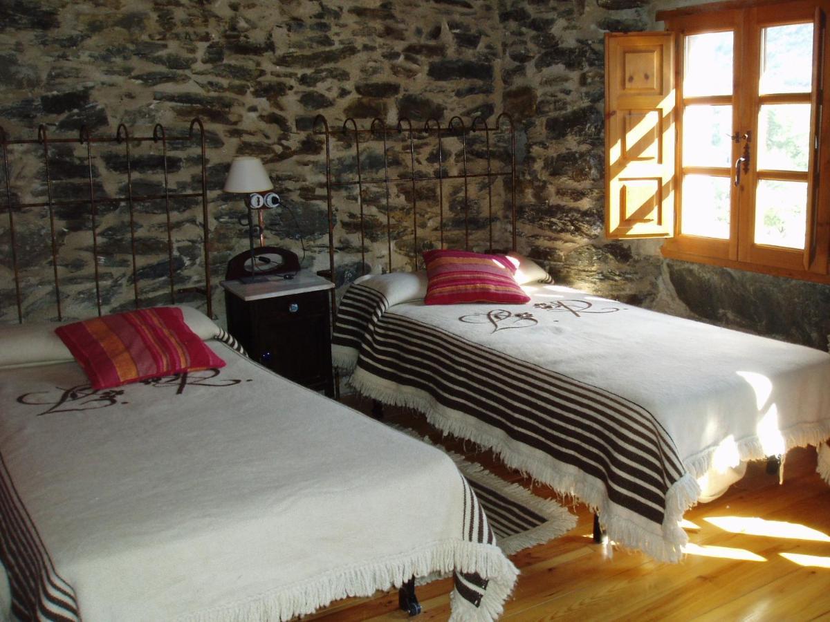 Hotel Rural El Urogallo Murias de Paredes Rom bilde